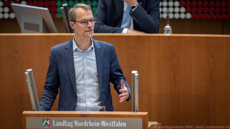 Kurs halten bei der Energiewende - technologieoffen und realistisch: Meine Plenarrede Dr. Christian Untrieser bei seiner Plenarrede im Landtag NRW am 9.10.2025