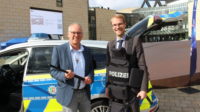 Mit Realschulabschluss Zur Polizei Nrw Düsseldorf