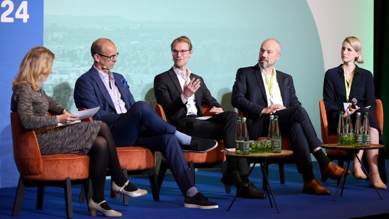 Paneldiscussion beim VinylPlus Sustainability Forum in Köln